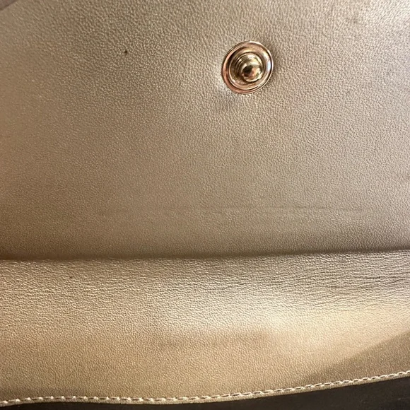 Authentic Gucci wallet - Picture 5 of 8